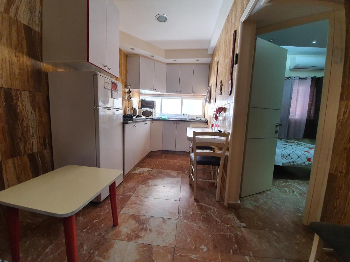Ezore Yam Apartmens - Elmali'akh St. 4 Bat Yam Bagian luar foto