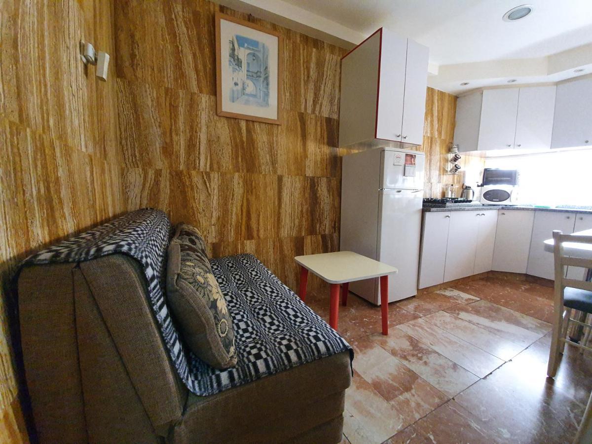 Ezore Yam Apartmens - Elmali'akh St. 4 Bat Yam Bagian luar foto