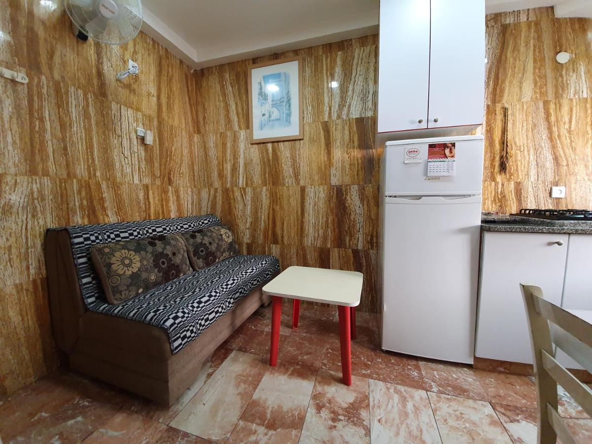 Ezore Yam Apartmens - Elmali'akh St. 4 Bat Yam Bagian luar foto