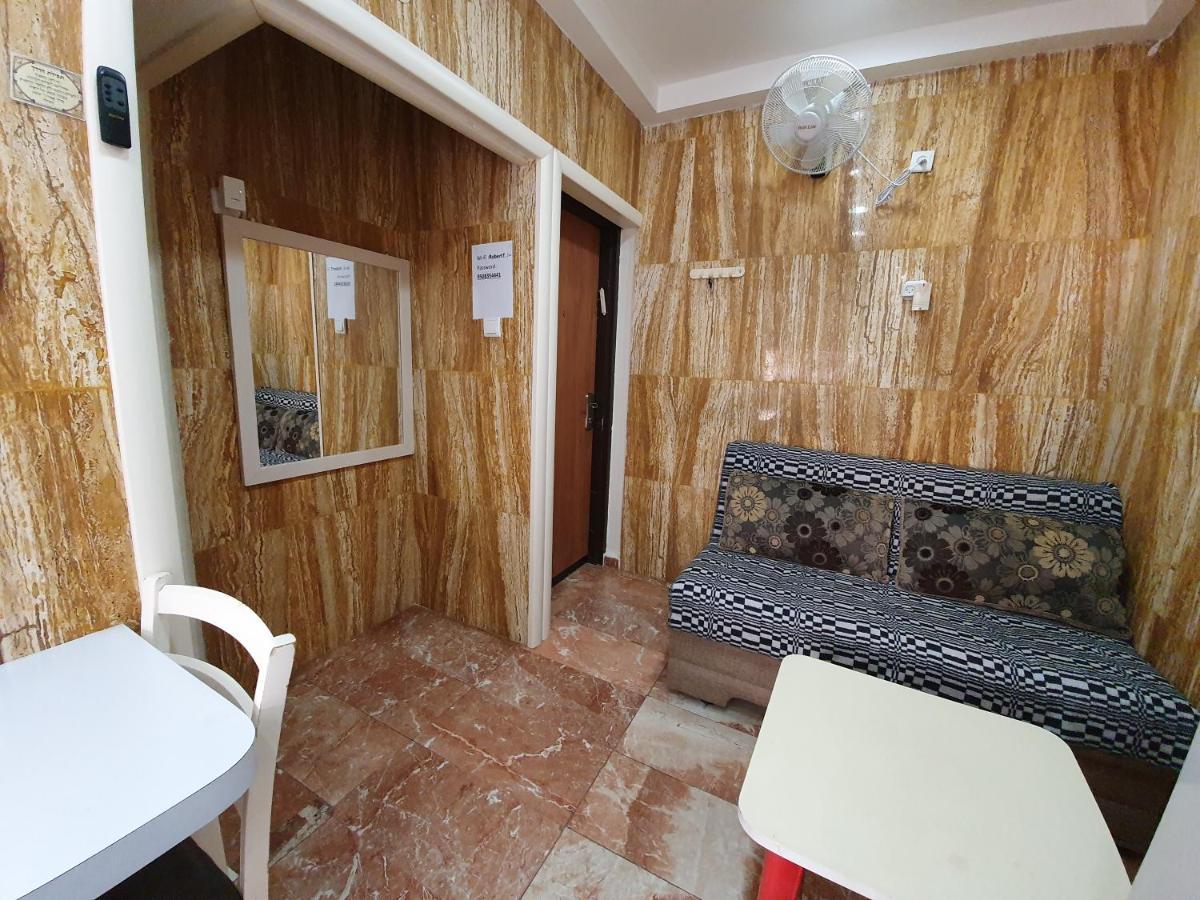 Ezore Yam Apartmens - Elmali'akh St. 4 Bat Yam Bagian luar foto