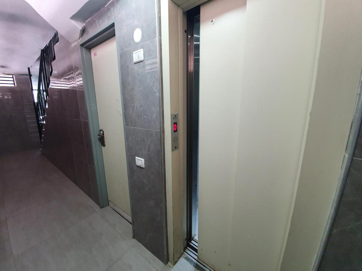 Ezore Yam Apartmens - Elmali'akh St. 4 Bat Yam Bagian luar foto