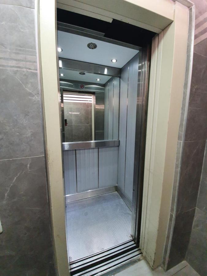 Ezore Yam Apartmens - Elmali'akh St. 4 Bat Yam Bagian luar foto