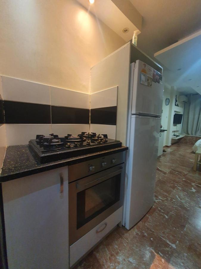 Ezore Yam Apartmens - Elmali'akh St. 4 Bat Yam Bagian luar foto