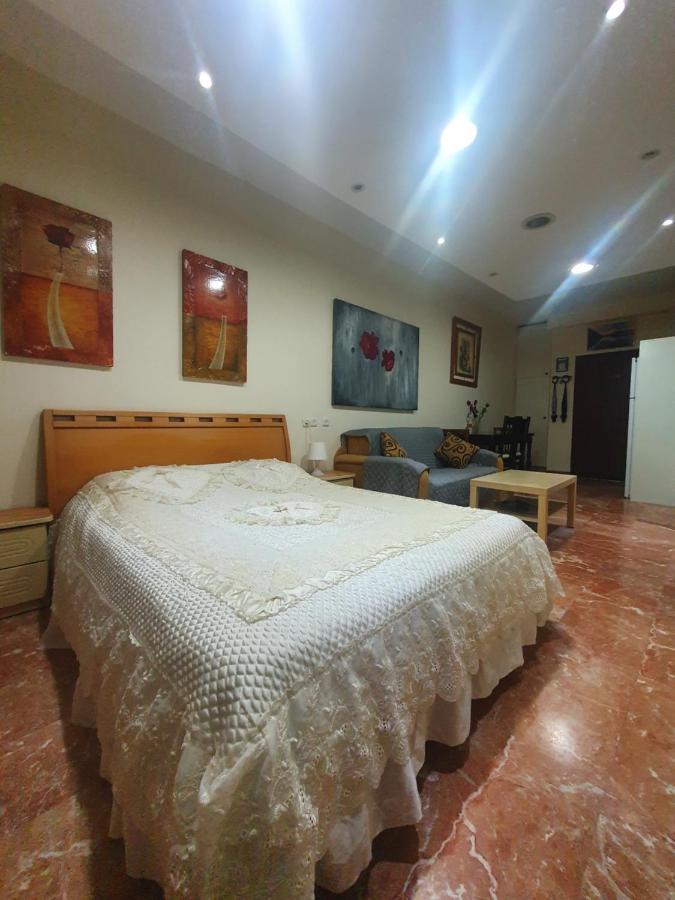 Ezore Yam Apartmens - Elmali'akh St. 4 Bat Yam Bagian luar foto