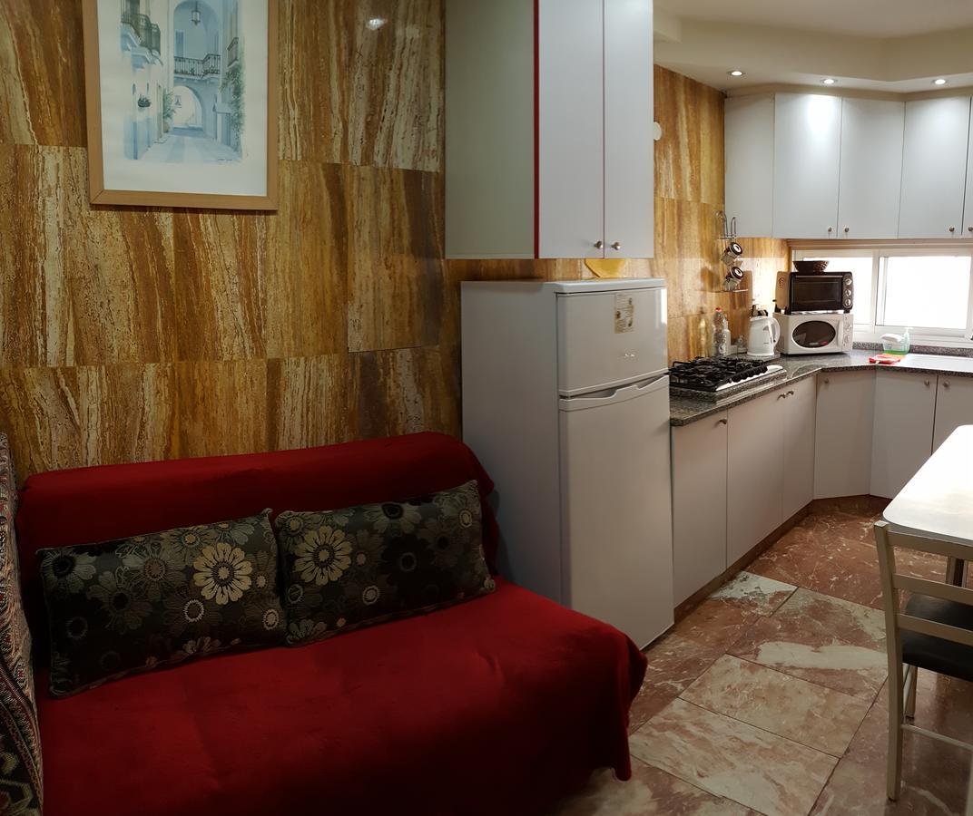 Ezore Yam Apartmens - Elmali'akh St. 4 Bat Yam Bagian luar foto