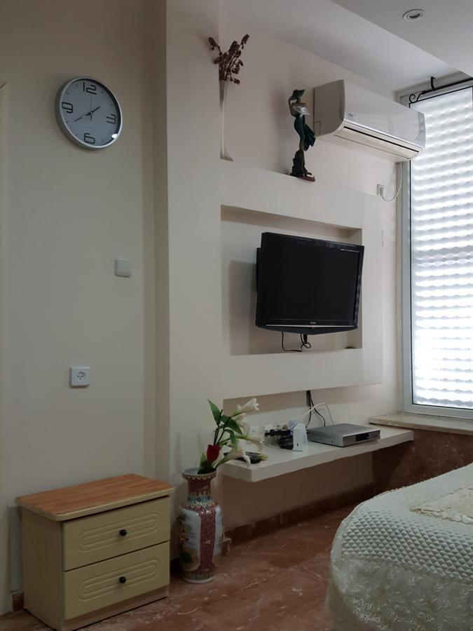 Ezore Yam Apartmens - Elmali'akh St. 4 Bat Yam Bagian luar foto